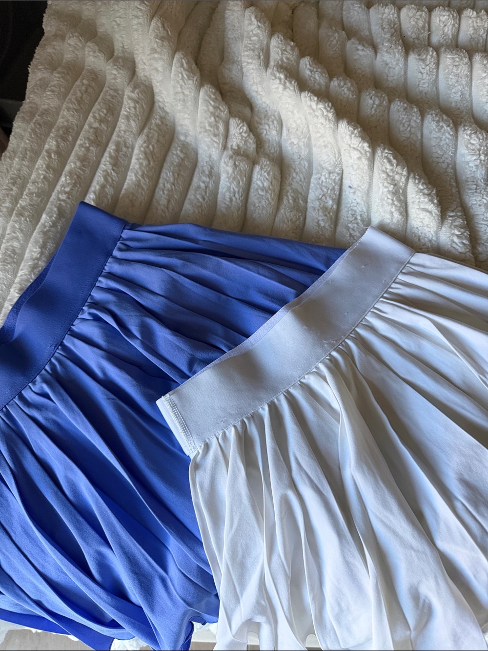 Women’s Pleated Circle Skirts -  blue size xs, white size xxs